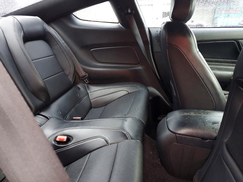 Фото 10 - FORD MUSTANG