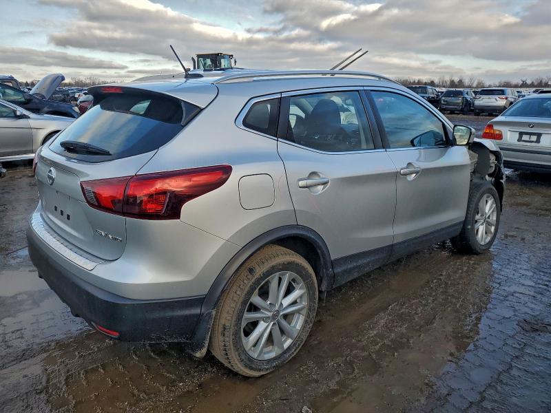 Фото 3 - NISSAN ROGUE