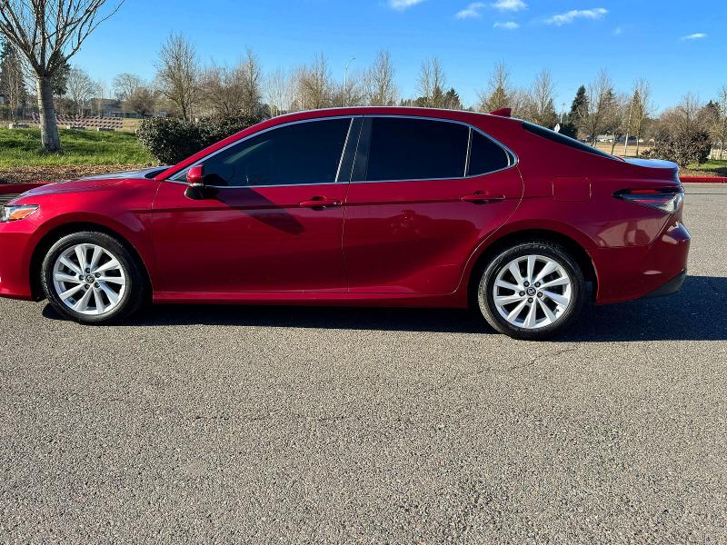 Фото 14 - TOYOTA CAMRY