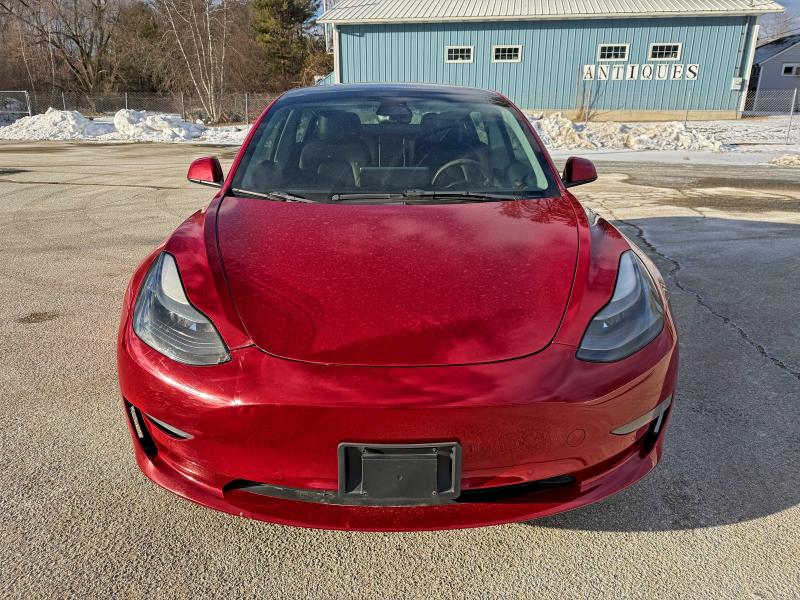 Фото 13 - TESLA MODEL 3