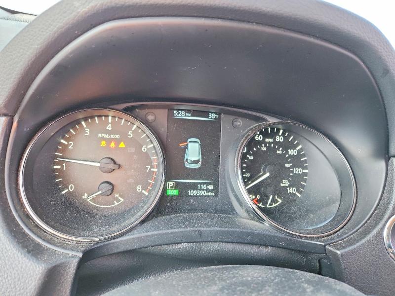 Фото 9 - NISSAN ROGUE