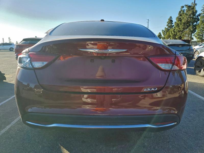 Фото 6 - CHRYSLER 200