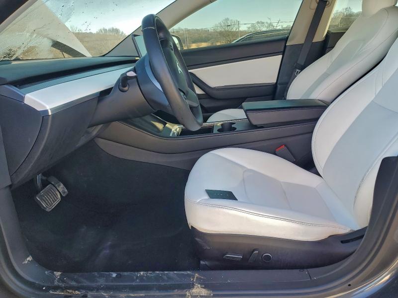 Фото 7 - TESLA MODEL 3