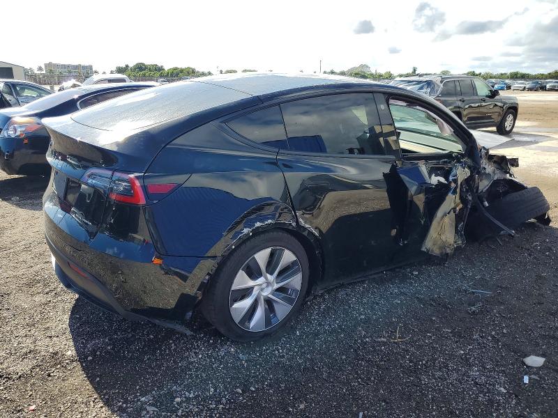 Фото 3 - TESLA MODEL Y