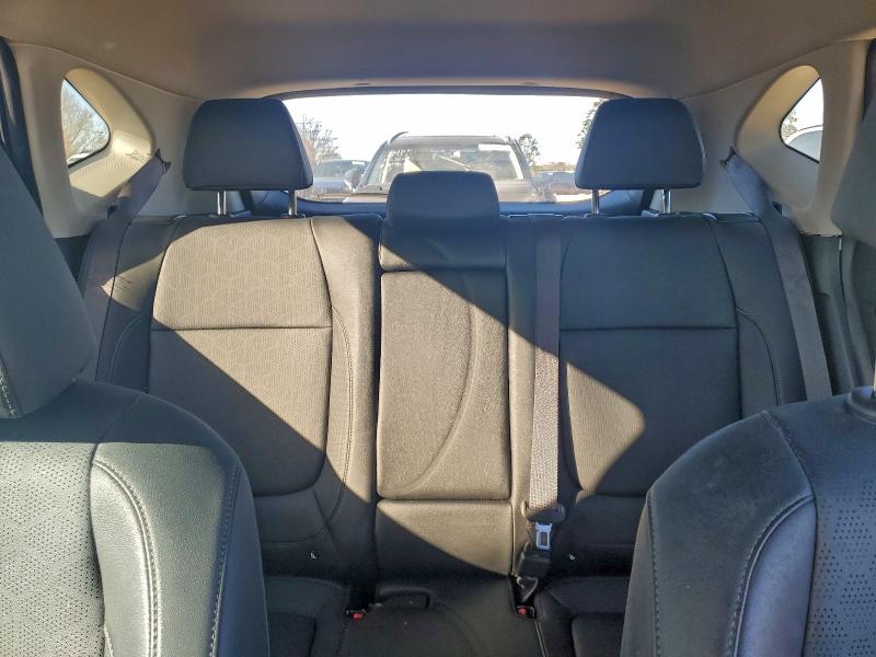 Фото 10 - KIA SELTOS