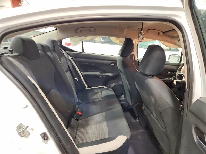 Фото 10 - NISSAN VERSA