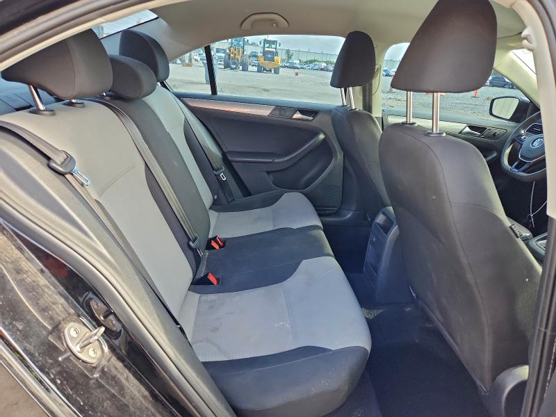 Фото 10 - VOLKSWAGEN JETTA