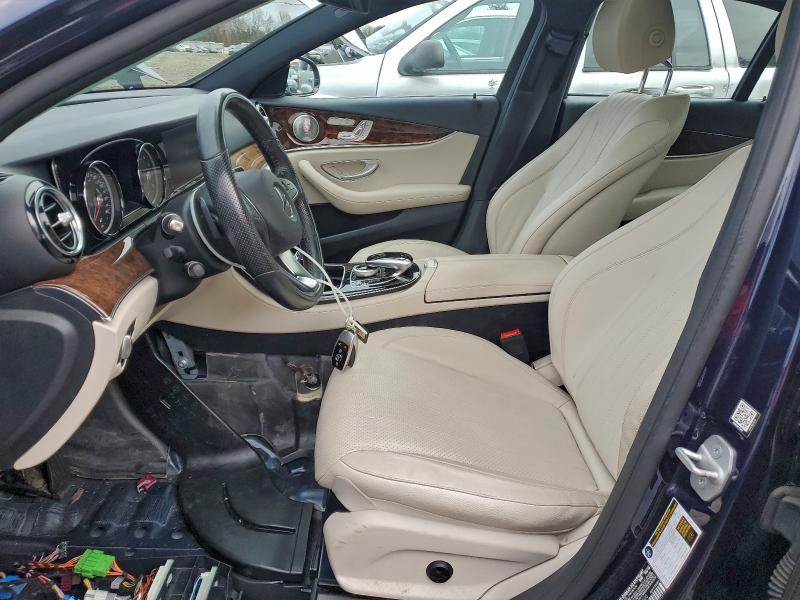 Фото 7 - MERCEDES-BENZ E-CLASS