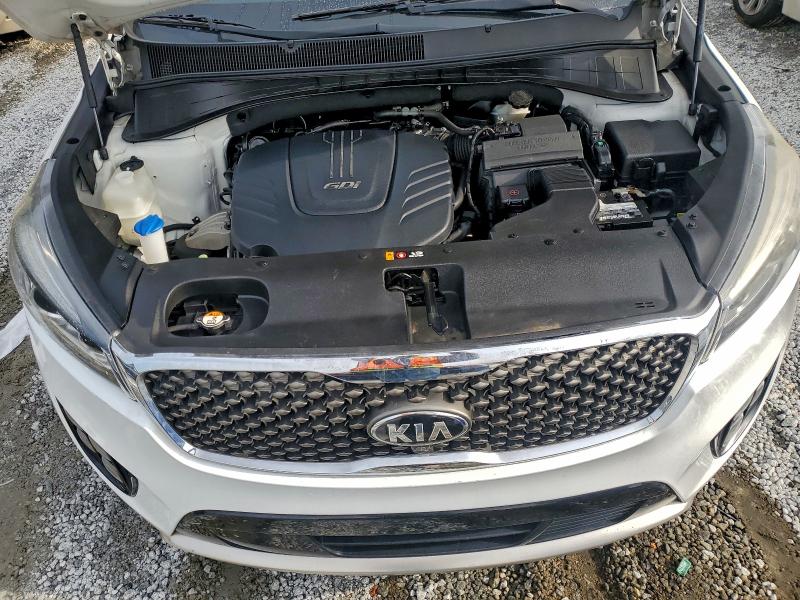 Фото 12 - KIA SORENTO