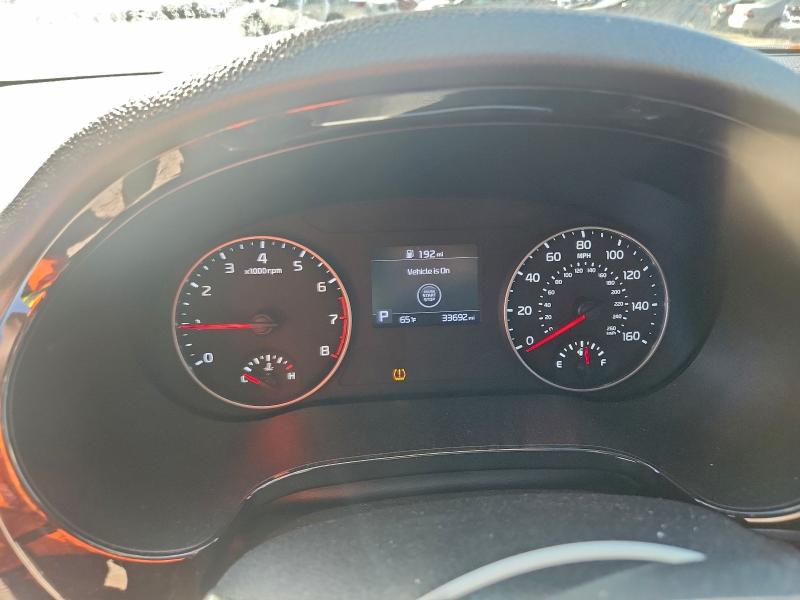 Фото 9 - KIA SELTOS