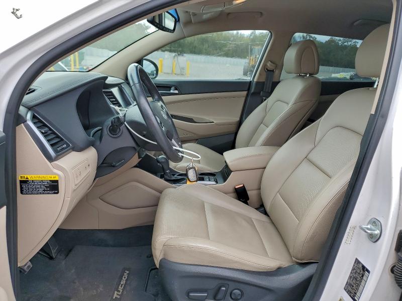 Фото 7 - HYUNDAI TUCSON