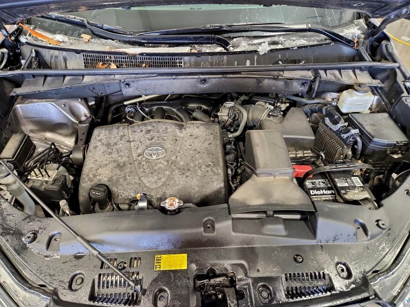 Фото 12 - TOYOTA HIGHLANDER