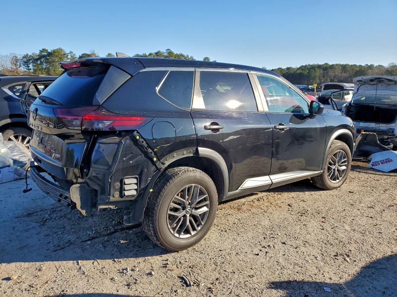 Фото 3 - NISSAN ROGUE