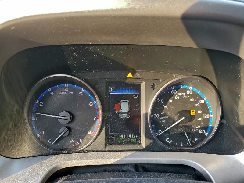 Фото 9 - TOYOTA RAV4