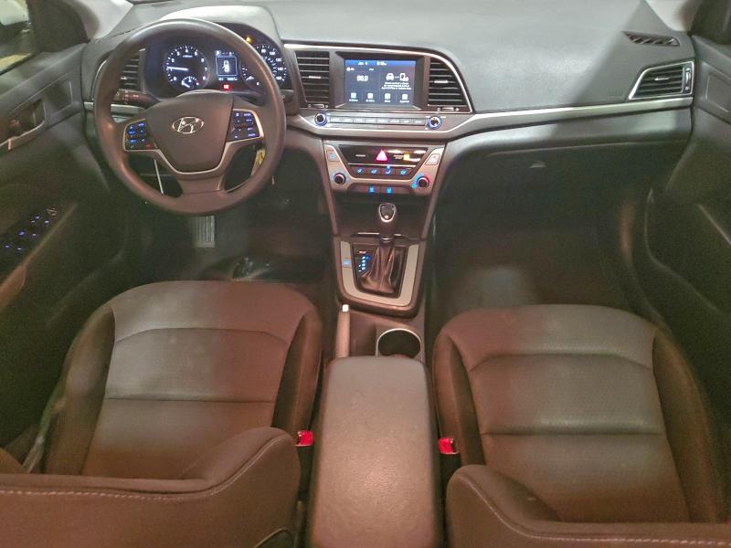 Фото 8 - HYUNDAI ELANTRA