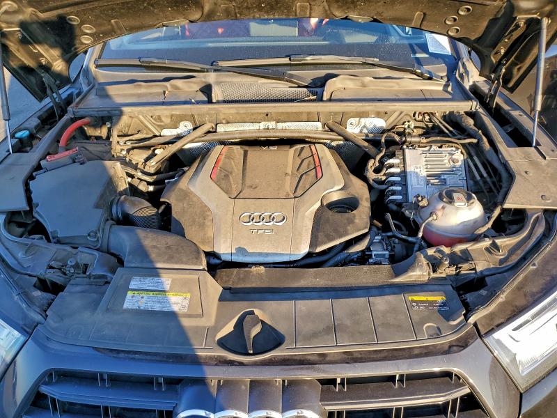 Фото 12 - AUDI SQ5