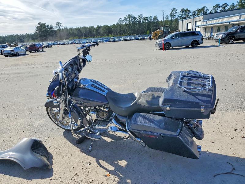 HARLEY-DAVIDSON FL 2008