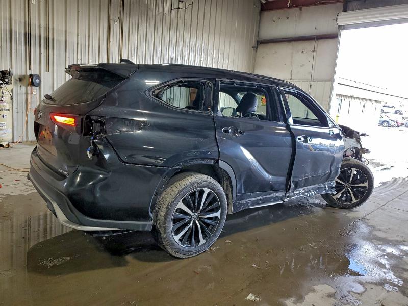 Фото 3 - TOYOTA HIGHLANDER