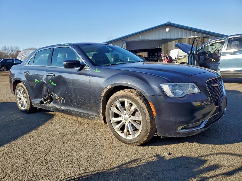 Фото 4 - CHRYSLER 300