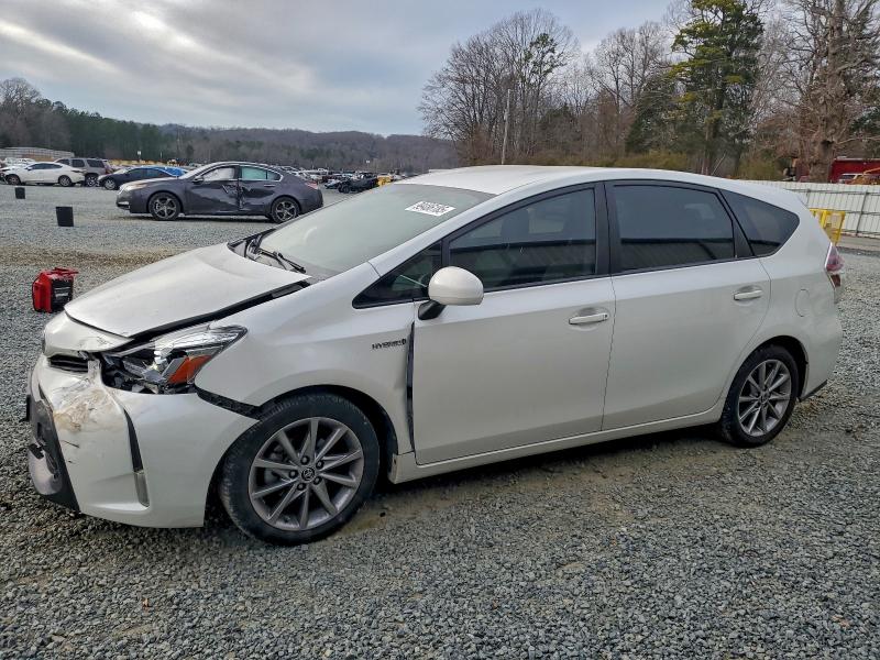 Фото 1 - TOYOTA PRIUS