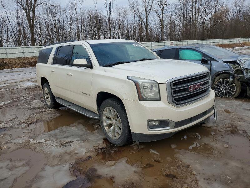 Фото 4 - GMC YUKON
