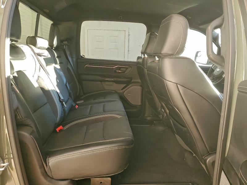 Фото 10 - RAM 1500