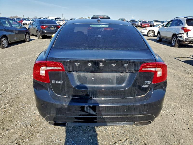 Фото 6 - VOLVO S60
