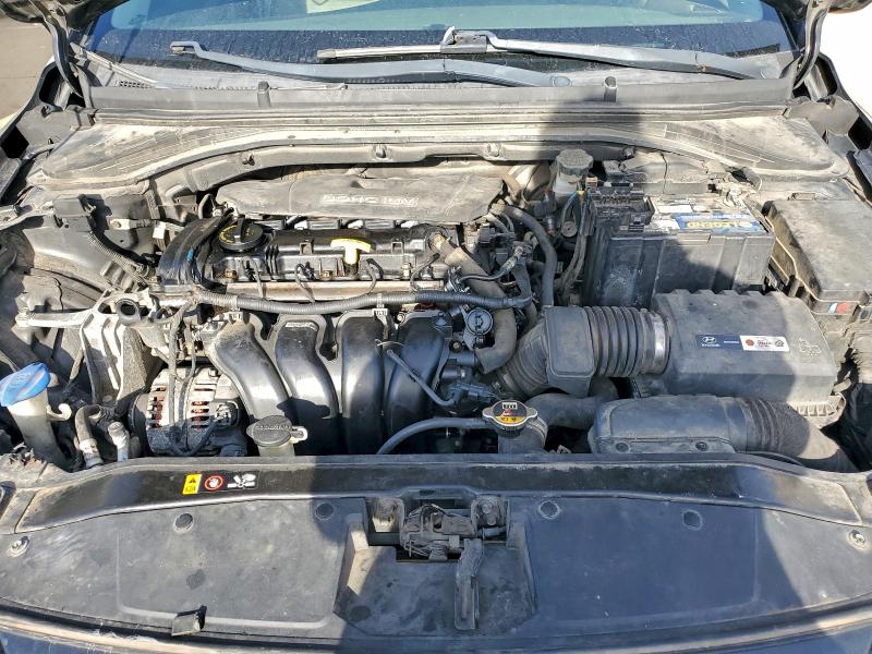 Фото 11 - HYUNDAI ELANTRA