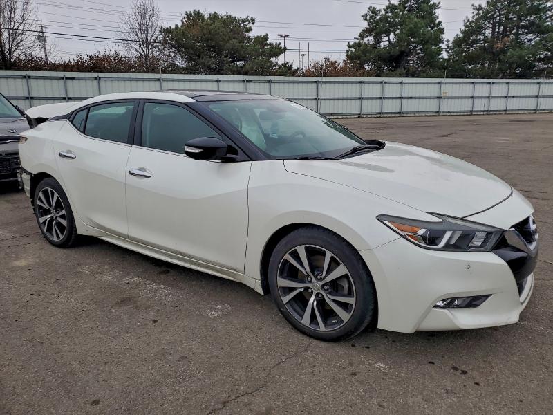 Фото 4 - NISSAN MAXIMA