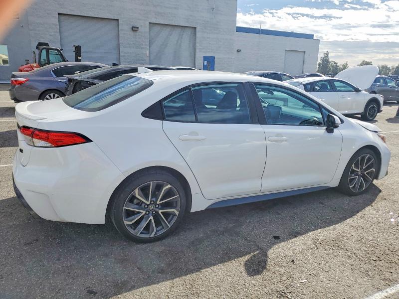 Фото 3 - TOYOTA COROLLA