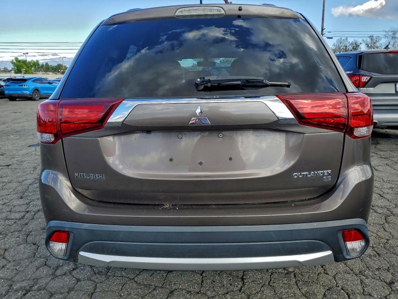 Фото 6 - MITSUBISHI OUTLANDER