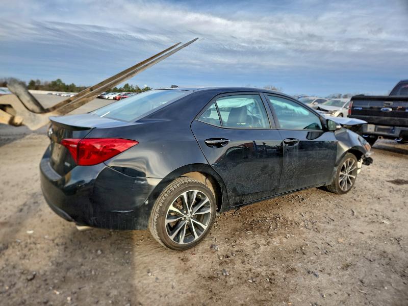 Фото 3 - TOYOTA COROLLA