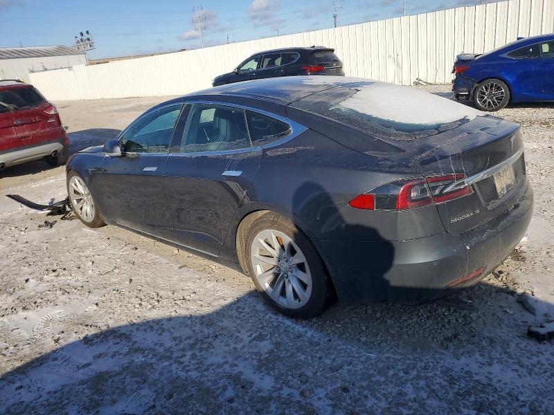 Фото 2 - TESLA MODEL S