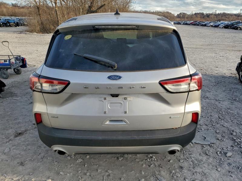 Фото 6 - FORD ESCAPE