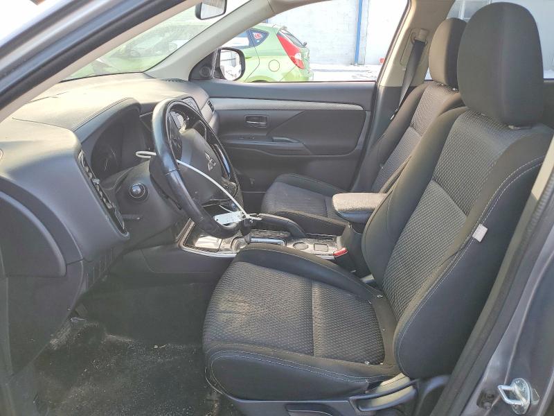 Фото 7 - MITSUBISHI OUTLANDER