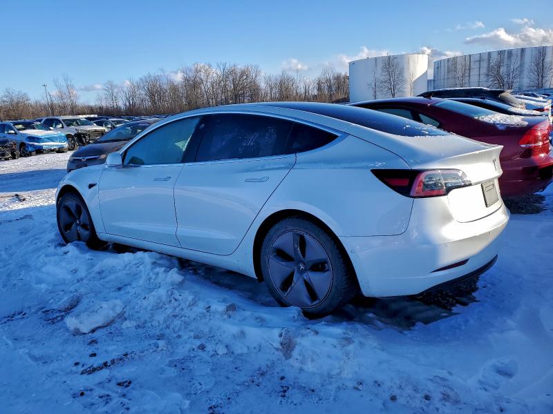 Фото 2 - TESLA MODEL 3