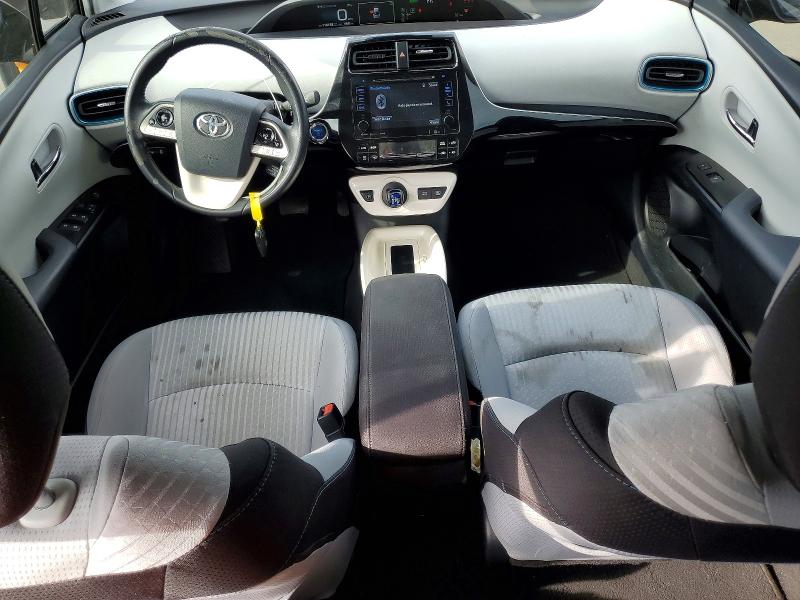 Фото 8 - TOYOTA PRIUS