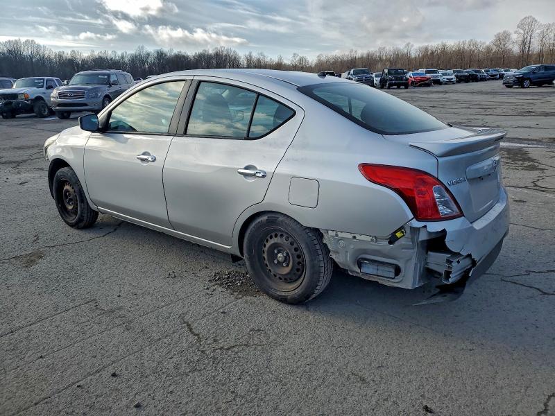 Фото 2 - NISSAN VERSA