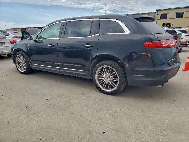 Фото 2 - LINCOLN MKT