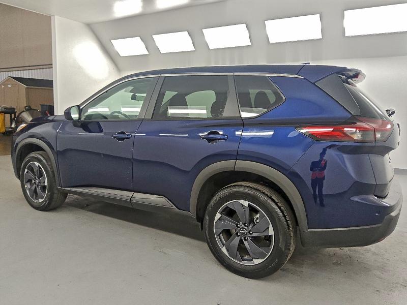 Фото 2 - NISSAN ROGUE