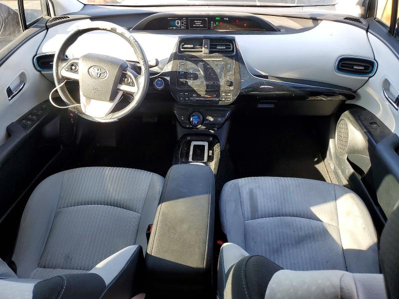 Фото 8 - TOYOTA PRIUS