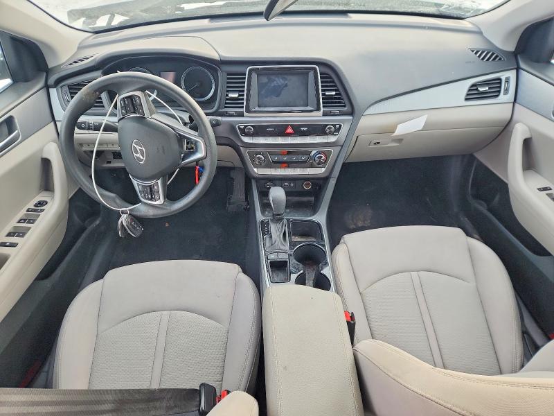 Фото 8 - HYUNDAI SONATA