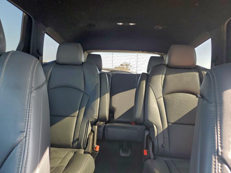 Фото 10 - BUICK ENCLAVE