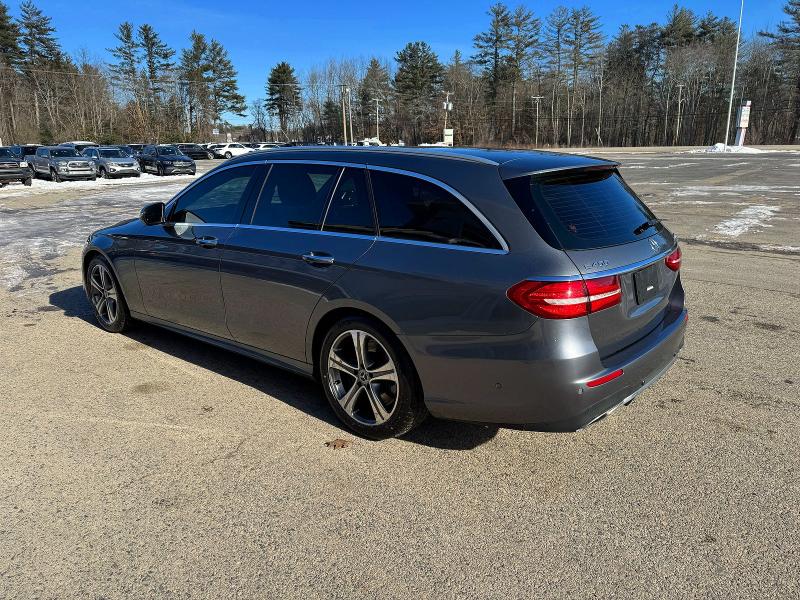 Фото 3 - MERCEDES-BENZ E-CLASS