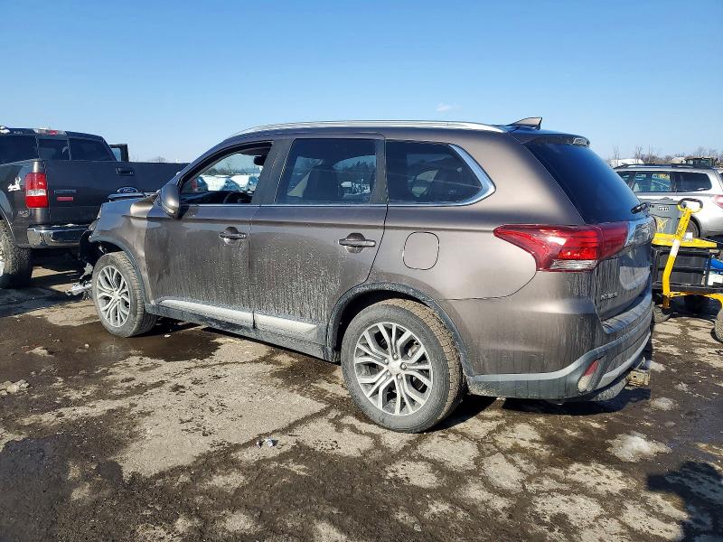 Фото 2 - MITSUBISHI OUTLANDER