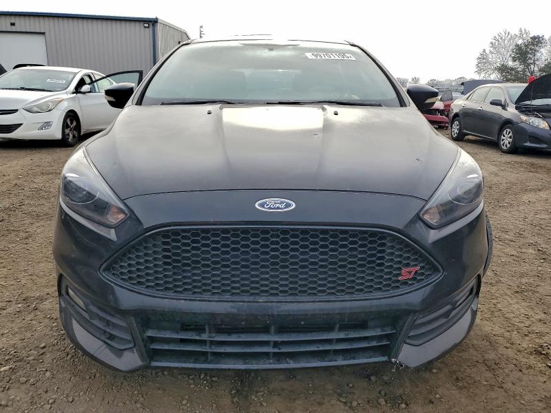 Фото 5 - FORD FOCUS