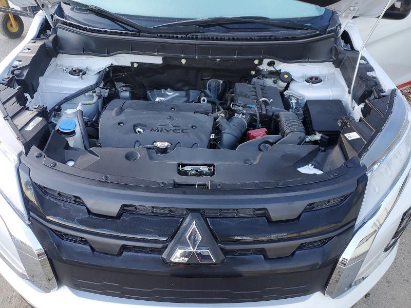 Фото 12 - MITSUBISHI OUTLANDER