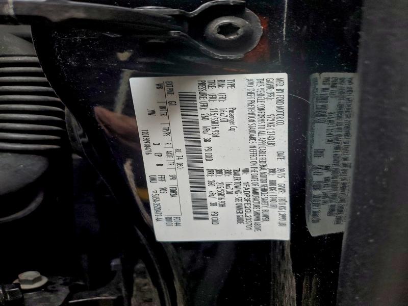 Фото 13 - FORD FOCUS