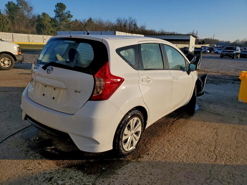Фото 3 - NISSAN VERSA