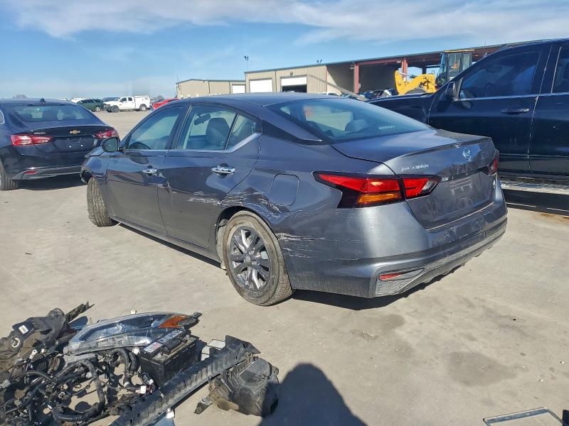 Фото 2 - NISSAN ALTIMA